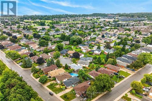 10 Krafty Court, Hamilton, ON 