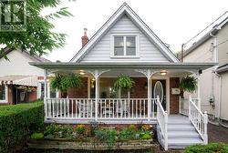 14 SUTHERLAND AVENUE Toronto, ON M4C 1R9