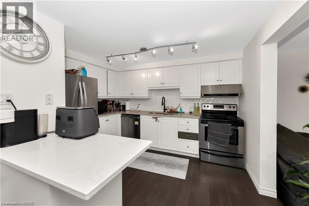 166 Kovac Road, Cambridge, ON