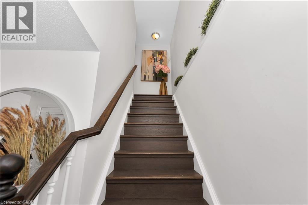166 Kovac Road, Cambridge, ON