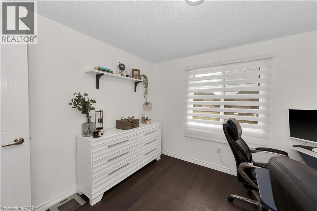 166 Kovac Road, Cambridge, ON
