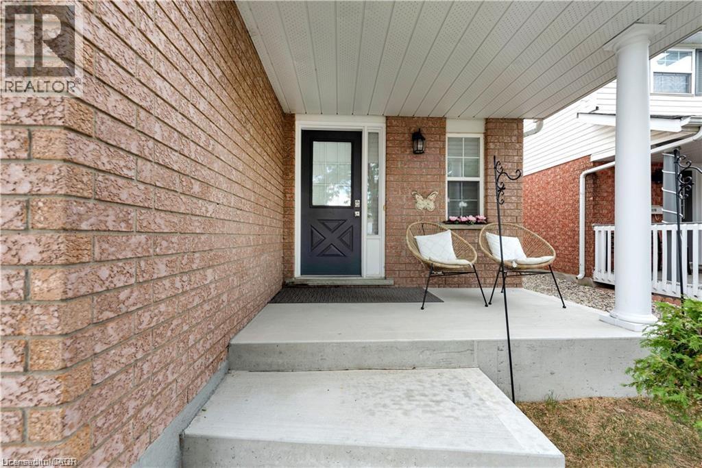 166 Kovac Road, Cambridge, ON