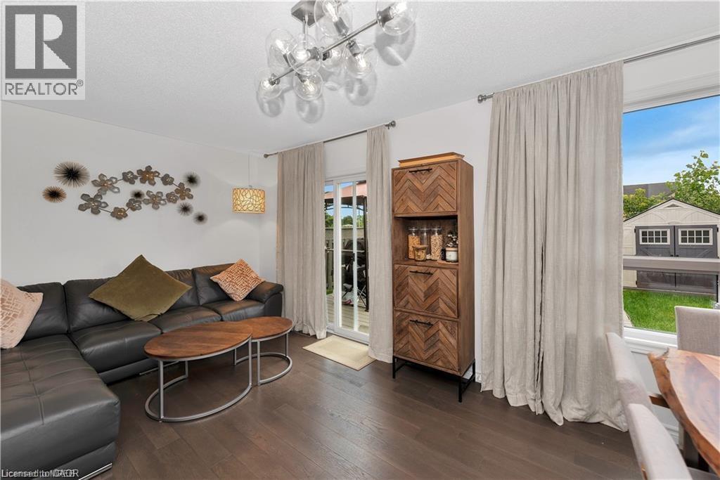 166 Kovac Road, Cambridge, ON