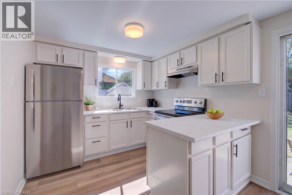 39 Connelly Drive, Kitchener, ON