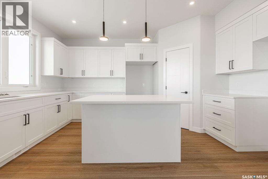 492 Woolf Bend, Saskatoon, SK