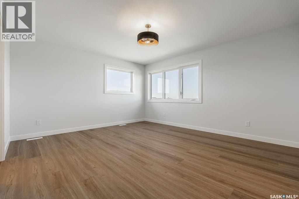 492 Woolf Bend, Saskatoon, SK