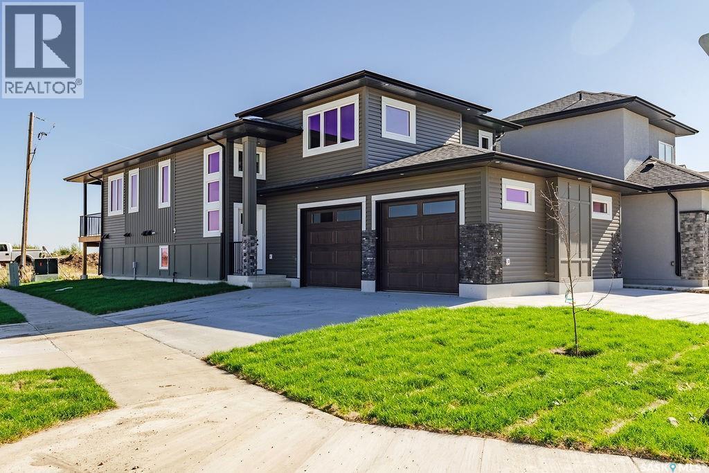 492 Woolf Bend, Saskatoon, SK