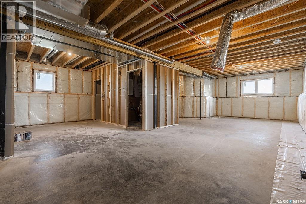 492 Woolf Bend, Saskatoon, SK