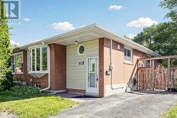 65 WALTER AVENUE Newmarket, ON L3Y 2T4