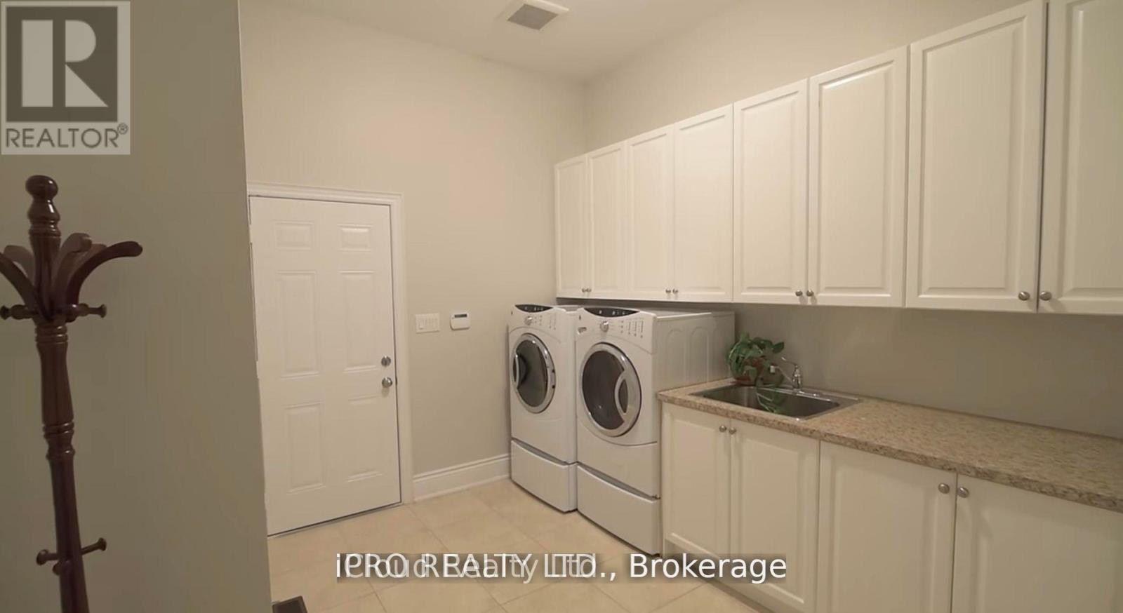 5116 Summersky Court, Mississauga, ON