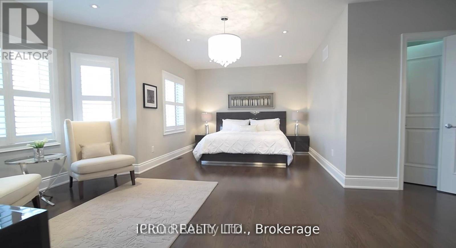 5116 Summersky Court, Mississauga, ON