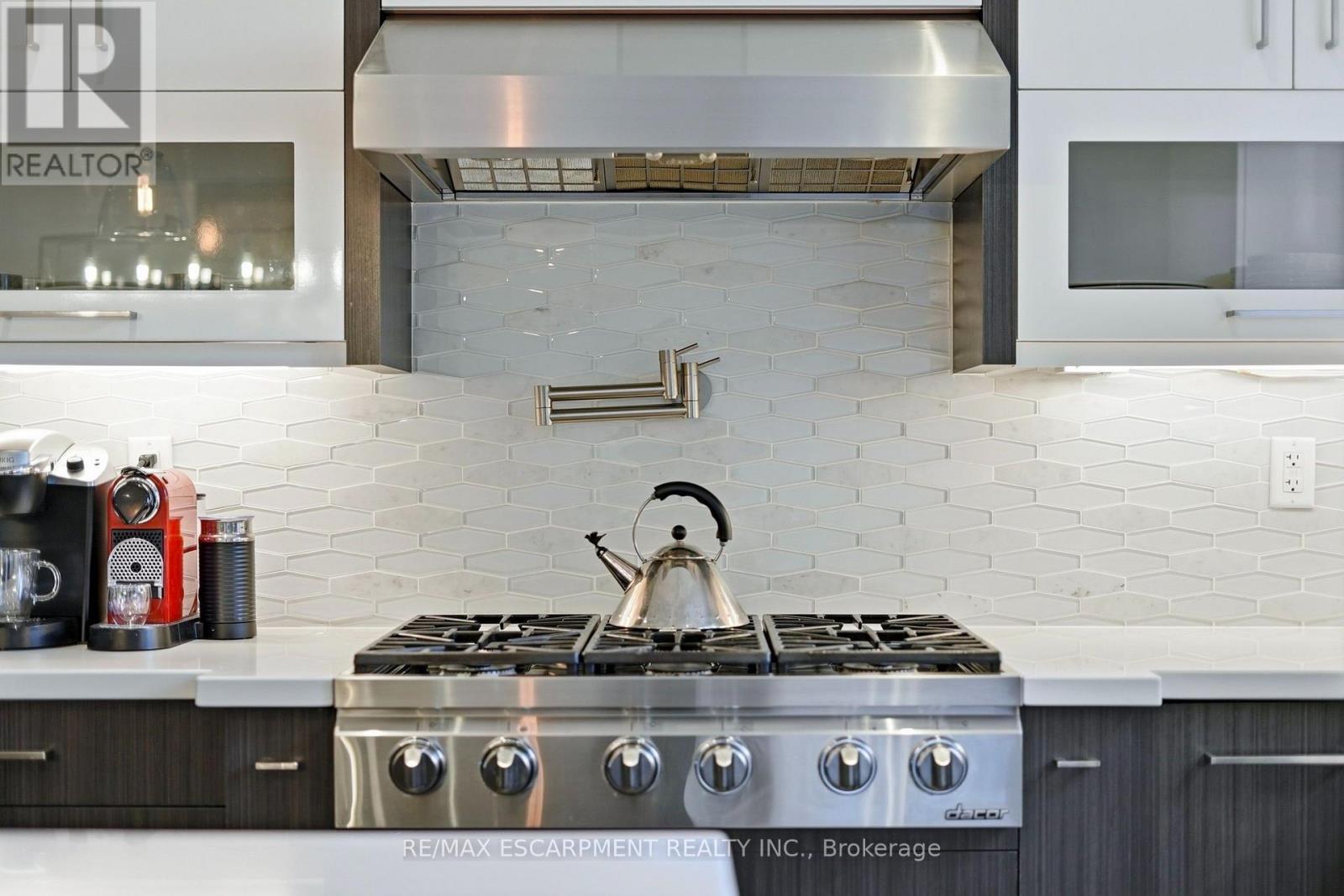 65 Forest Avenue, Mississauga, ON
