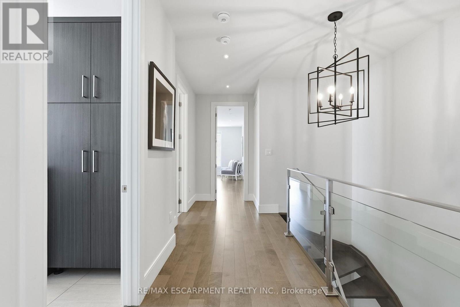 65 Forest Avenue, Mississauga, ON