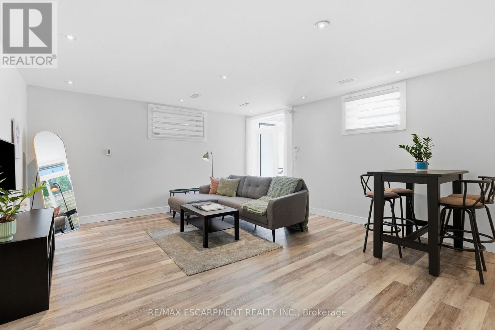 65 Forest Avenue, Mississauga, ON