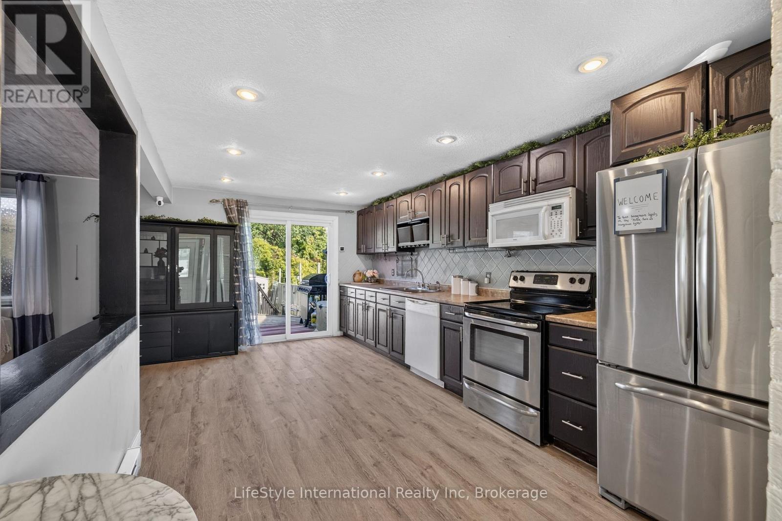 18 Camrose Court, Kitchener, ON