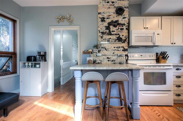 230 Eugenie St, Winnipeg, MB
