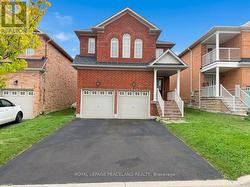 8 MAFFEY CRESCENT Richmond Hill, ON L4S 0A8