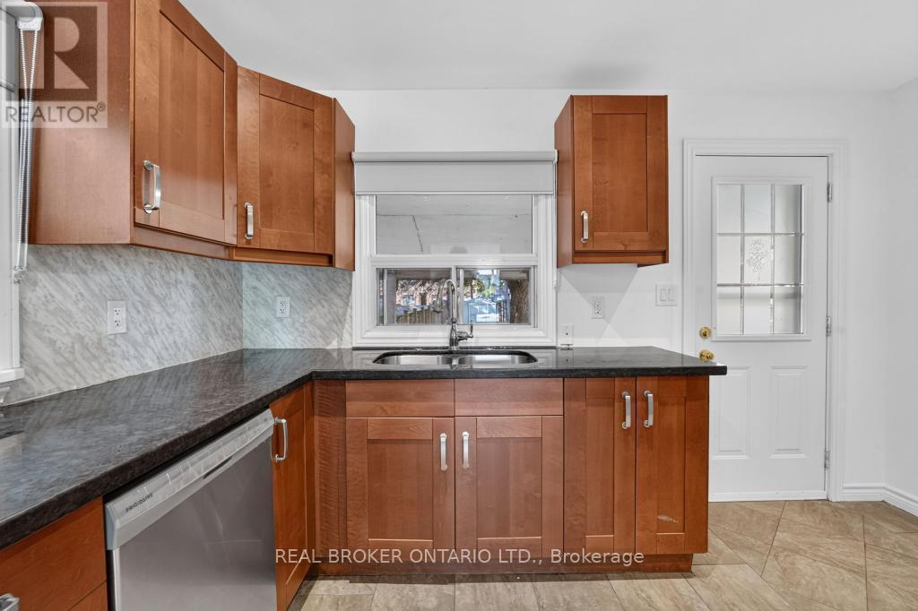 1024 Roosevelt Road, Mississauga, ON