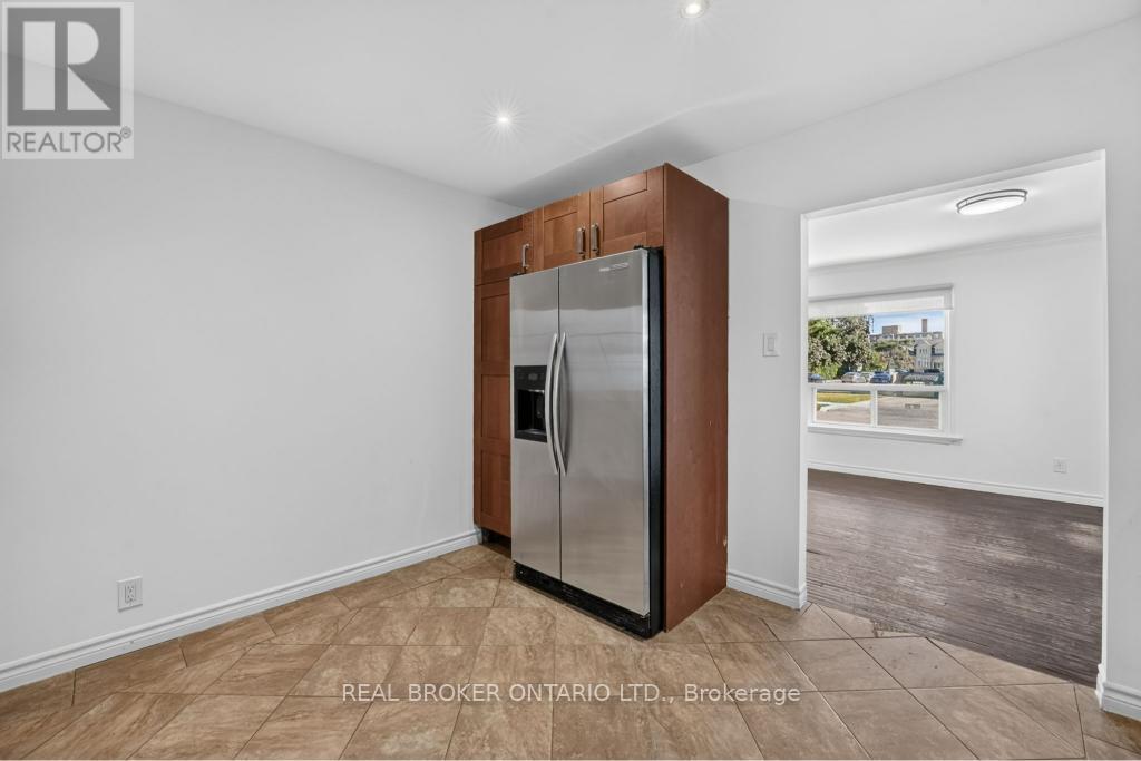 1024 Roosevelt Road, Mississauga, ON