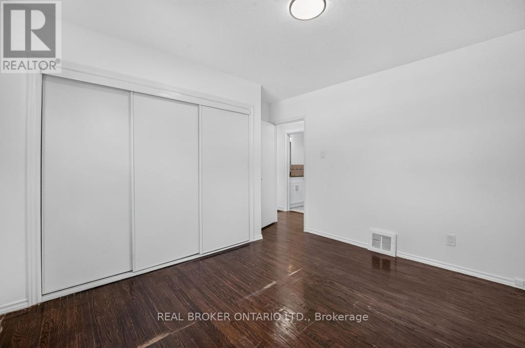 1024 Roosevelt Road, Mississauga, ON