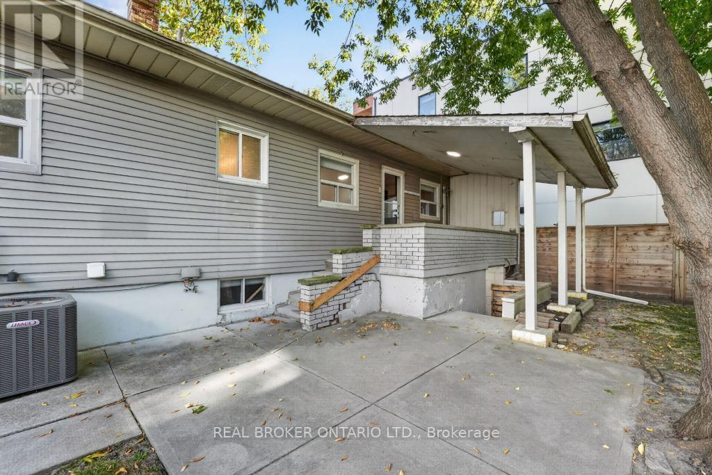 1024 Roosevelt Road, Mississauga, ON