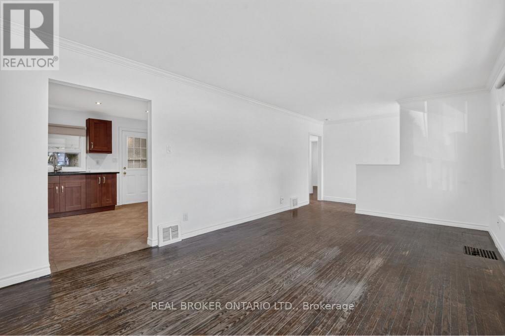 1024 Roosevelt Road, Mississauga, ON
