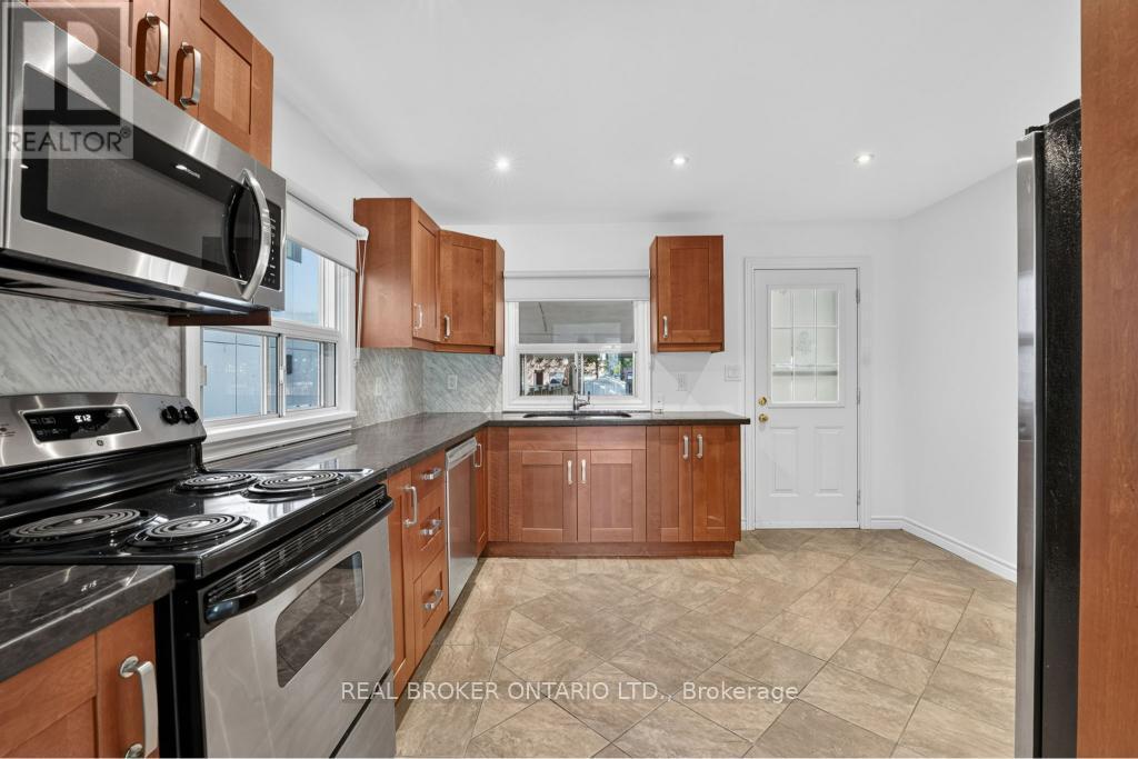 1024 Roosevelt Road, Mississauga, ON
