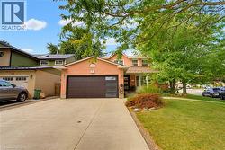 50 FUSILIER Drive  Hamilton, ON L9B 2E1