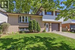 40 KENMORE Avenue  Cambridge, ON N1S 3H6