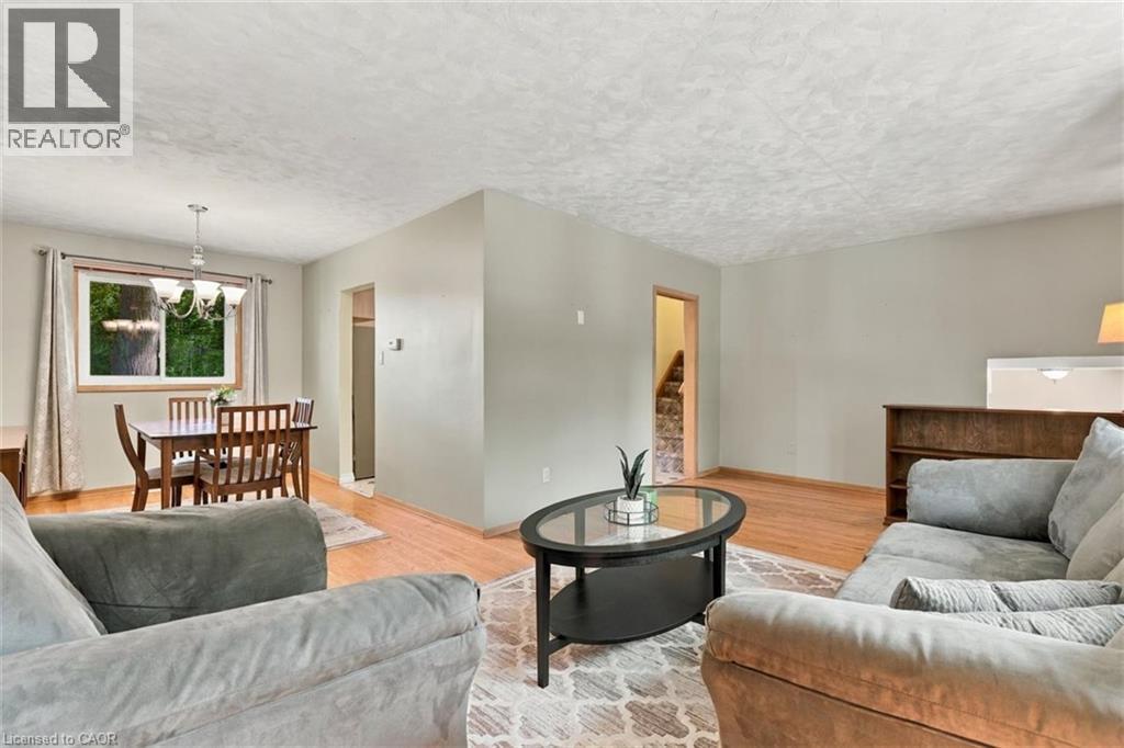 40 Kenmore Avenue, Cambridge, ON
