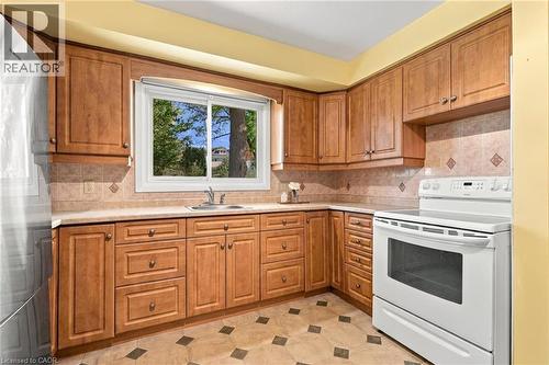 40 Kenmore Avenue, Cambridge, ON 