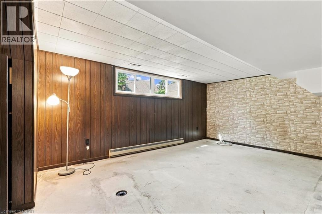 40 Kenmore Avenue, Cambridge, ON