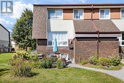 47 - 38 WOODVALE Ottawa, ON K2G 4H4