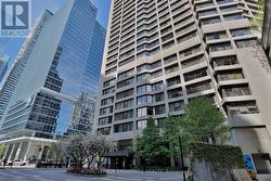 PH10 - 55 HARBOUR SQUARE Toronto, ON M5J 2L1
