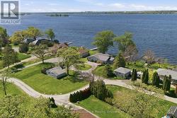 33 PEATS POINT LANE Prince Edward County (Ameliasburg Ward), ON K8N 4Z7