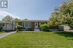 112 PROSPECT HILL Quinte West (Trenton Ward), ON K8V 2V3