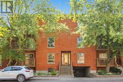 1 - 160 BRUYERE STREET Ottawa, ON K1N 5E1