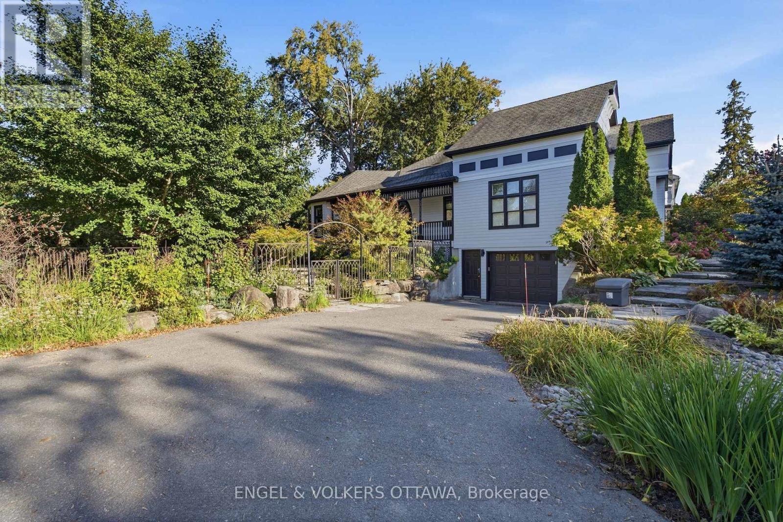435 Westminster Avenue, Ottawa, ON