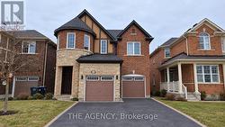 57 LEADENHALL ROAD Brampton, ON L7A 4G2