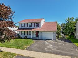 74 Rebecca DR Fredericton, NB E3B 9N4