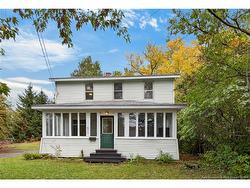 877 Barker ST Fredericton, NB E3B 2J7