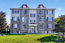 302-2235 Rue Schulz Saint-Jérôme, QC J7Y 5B8