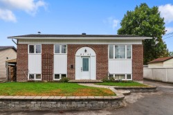 8140 Rue Mylène Laval (Saint-François), QC H7A 1G4