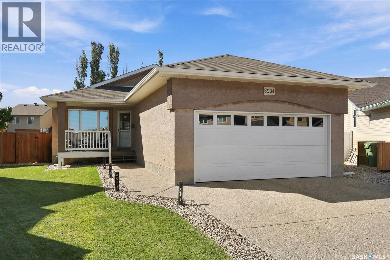 3934 Robin Place E, Regina, SK
