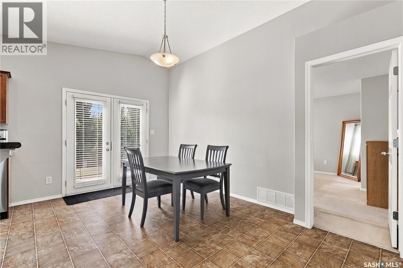 3934 Robin Place E, Regina, SK