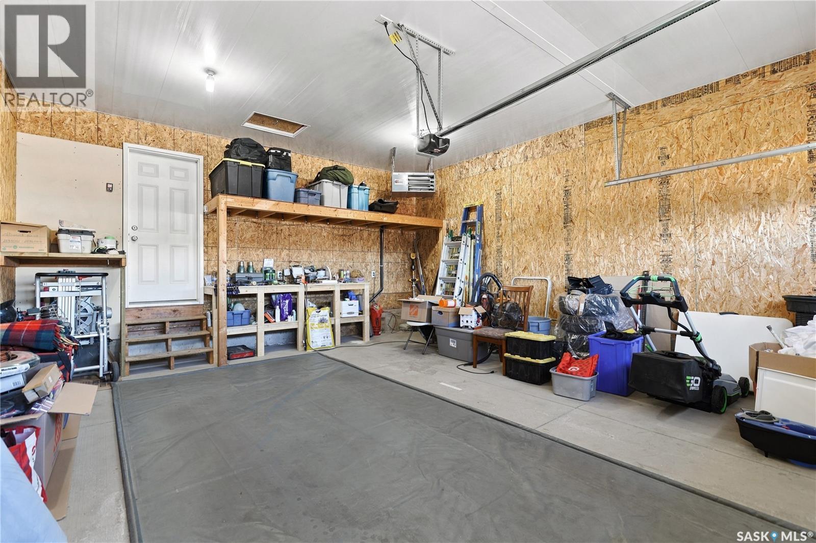 3934 Robin Place E, Regina, SK
