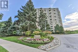 E1 - 284 MILL ROAD Toronto, ON M9C 4W6