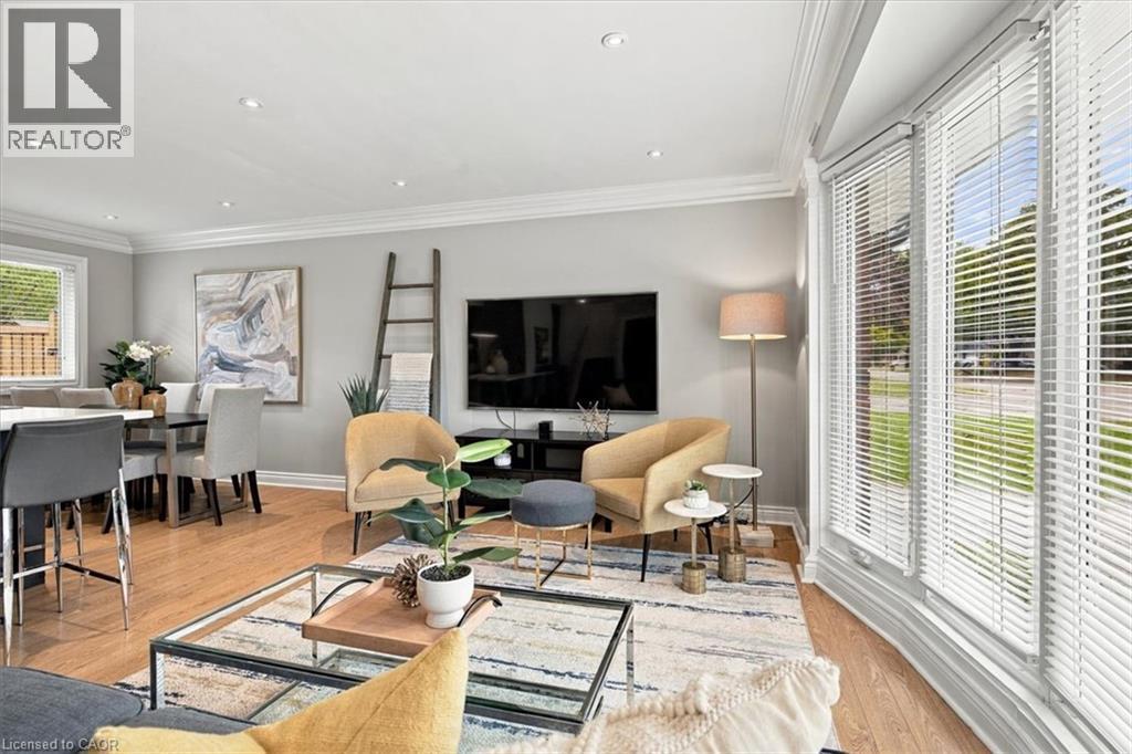 340 Duncombe Drive, Burlington, ON