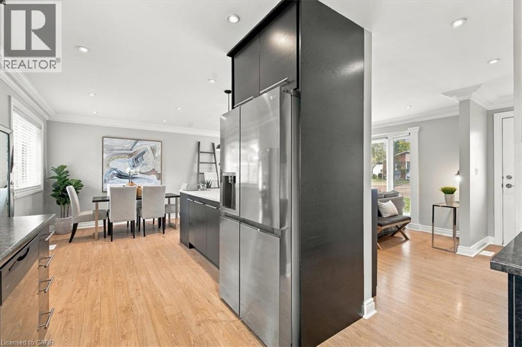 340 Duncombe Drive, Burlington, ON