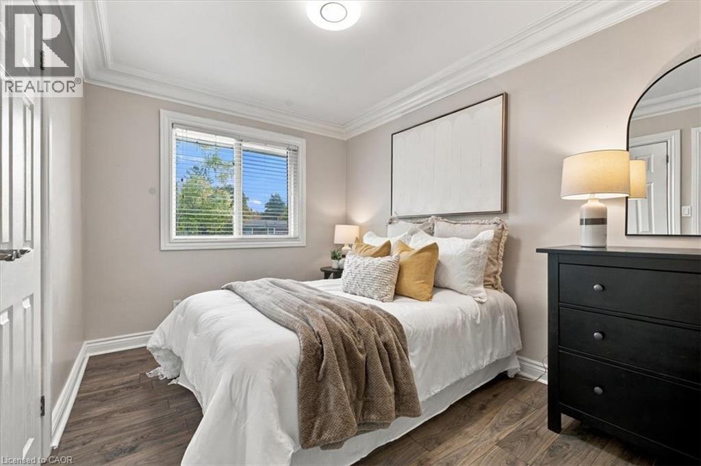 340 Duncombe Drive, Burlington, ON